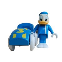 Donald Duck in auto Label25